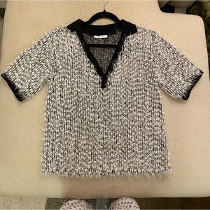 Zara collared black and white short sleeve v neck fuzz top